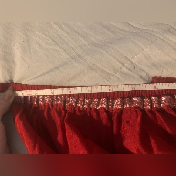 Handmade Silk Saree - Red & Green with Gold Embroidery - Picture 8 of 10